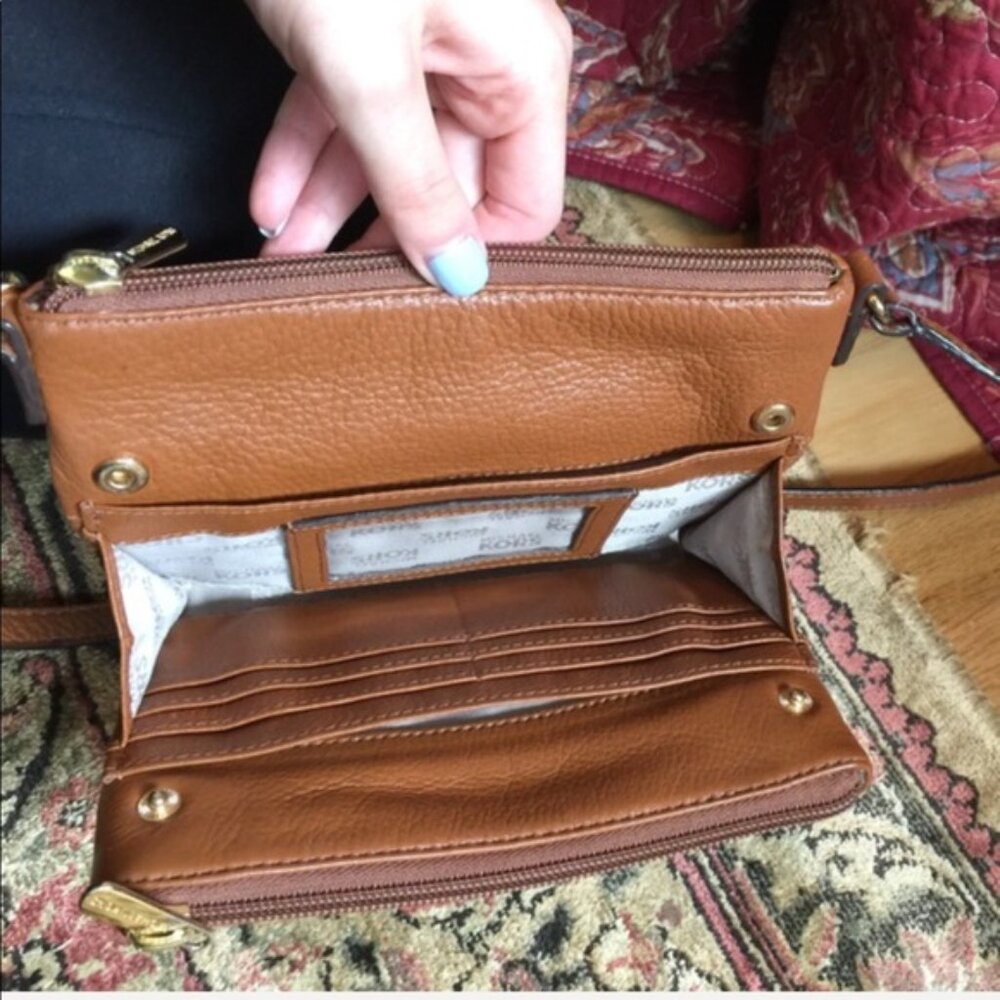 Michael Kors Fulton Style Brown Purse - Picture 2 of 4
